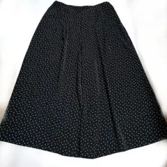 中古　黒白ドット柄ワイドパンツ　イージーパンツ　後ろゴムＭサイズ　水玉模様　美品