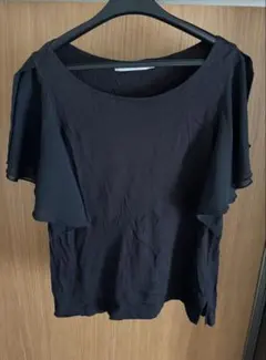 MOUSSY マウジー　半袖 フリルスリーブ カットソー ブラックのサムネイル