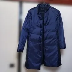 ネイビー ダウンジャケット