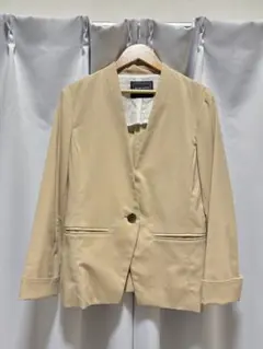 BEAMS LIGHTS ノーカラージャケット　ベージュのサムネイル