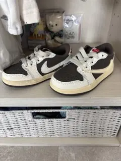 Travis Scotto × Nike Air Jordan キッズ20cm Younger Kids' Jordan 1 Low x Travis Scott 'Reverse Olive' (DO5442