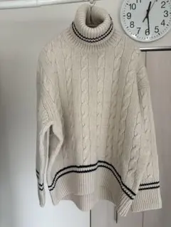 GALERIE VIEクリーム色 ケーブルニット タートルネック
