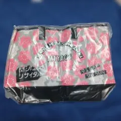 Item thumbnail for item 0050a754-a3ae-45ab-854f-77874cba20e8