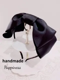 ☆大人気【B-21・黒】ビッグリボン・カチューシャ(キッズ・大人用)