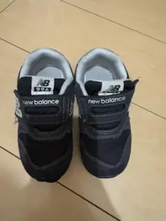New Balance 黒 スニーカー　キッズ