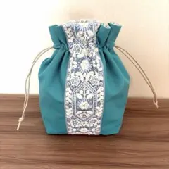 インド刺繍リボンポーチ　巾着ポーチ　巾着袋　マチあり　綺麗　華やか　グリーン