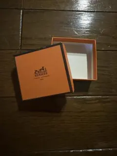 HERMES ギフトボックス オレンジ 小型