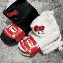 新品☆2個セット　ハローキティ　履くホカロン　ルームシューズ