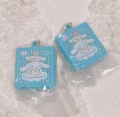 サンリオキャラクターズ　クッキー缶チャーム　シナモロール