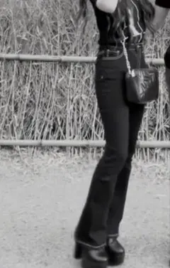 ブラックブーツカットデニム