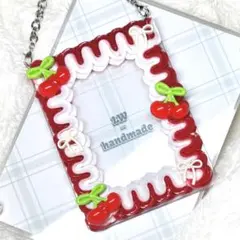 W675 ホイップデコ　硬質トレカケース 赤 さくらんぼ 白 リボン チェリー