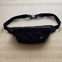 NIKE メンズ　ボディバッグ　ショルダーバッグ　黒　ブラック