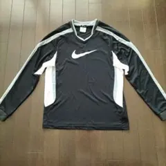 【超美品】NIKE DRI-FIT M 長袖 脇メッシュ 黒 グレー 白 145のサムネイル