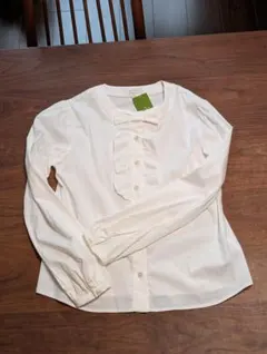 新品未使用　Kate Spade フリル付き長袖シャツ（160cm）
