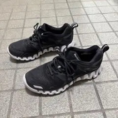 Item thumbnail for item f2978024-1c90-43ed-9fb4-807fecc3b74c