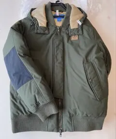 adidas ダウンジャケット