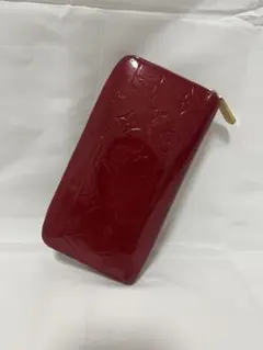 ルイヴィトン ヴェルニジッピーウォレット レディース 長財布