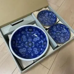 青色花柄の陶器食器セット