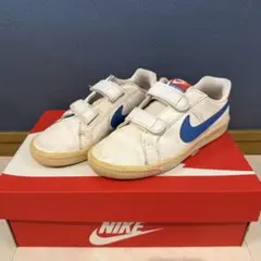 スニーカー2点以上で2点目半額 NIKE コートロイヤル　20.5cm