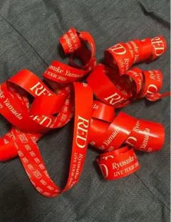 山田涼介 RED 銀テープ