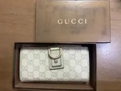 GUCCI ホワイトレザー 長財布 GGパターン