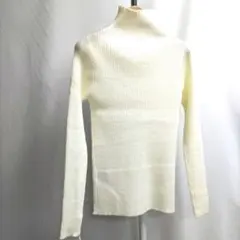 (新品)リブ編みハイネックセーター　Mサイズ