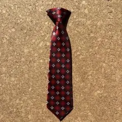 子供用ネクタイ　フォーマル　赤いダイヤモンド模様 卒園式　入学式