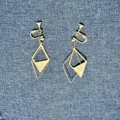 痛くなりにくい クリップ式イヤリング ゴールド 揺れ感 上品