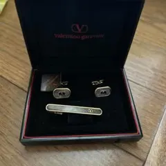 Valentino Garavani ネクタイピンとカフスセットのサムネイル