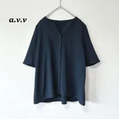美品　a.v.v アーヴェヴェ　半袖　ブラウス　シャツ　綺麗目　通勤仕事967