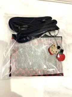 familiar ファミリア　ネームホルダー　赤チェック パスケース