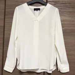 シフォンブラウス