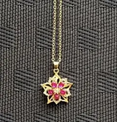 フラワー　ペンダント　桜　レッド　ネックレス　チェーン50cm エレガント