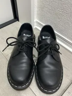 Dr.Martens 3ホール 24cm UK5 黒 ホワイトステッチ 超美品 - メルカリ