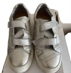 MAISON MAVERICK MS1203 シルバー スニーカー 24.0のサムネイル