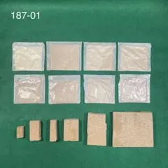 187 木目込み人形製作材料 寒梅粉 桐粉 土台の端材・端片