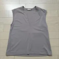 ハニーズ　GLACIER グレー Vネック トップス S