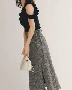 スナイデル 花柄　スカート