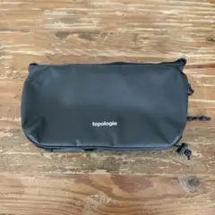 【タグ付き新品未使用】topologie ブラック サコッシュ　年末価額‼️ 中古・古着通販】TOPOLOGIE (トポロジー) フォンサコッシュ ブラック