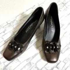 RIZ Comfort パンプス24パール フラワーモチーフ メタリックブラウンのサムネイル