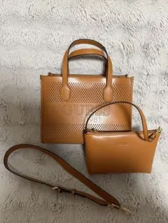GUESS 2WAY トートバッグ ショルダーバッグ レザーのサムネイル