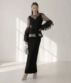 LEJA シアースリーブフリルペプラムタイトスカートセットアップドレス