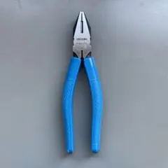 Item thumbnail for item f46fb8c6-e2a8-4e8d-84ca-c367648d696f