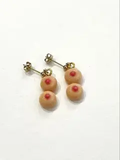 おっぱい　ピアス　【白】