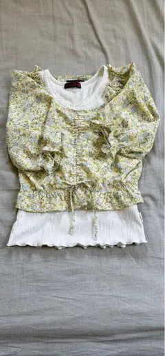 ラブトキシック　花柄ブラウス　S(140)