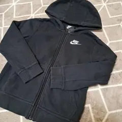 Nike 黒 フード付きパーカー