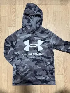 UNDER ARMOUR 迷彩柄 フード付きパーカー YMD/JM/M