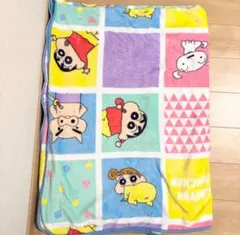 クレヨンしんちゃん ビッグブランケット チョコビ - メルカリ