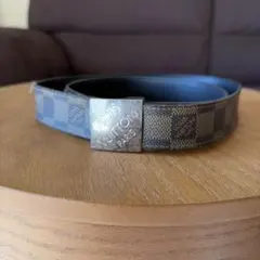 Item thumbnail for item 51ba7060-0a04-4dd9-916d-69f6d3809b78