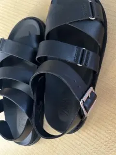 ZARAブラック ストラップサンダル　24cm
